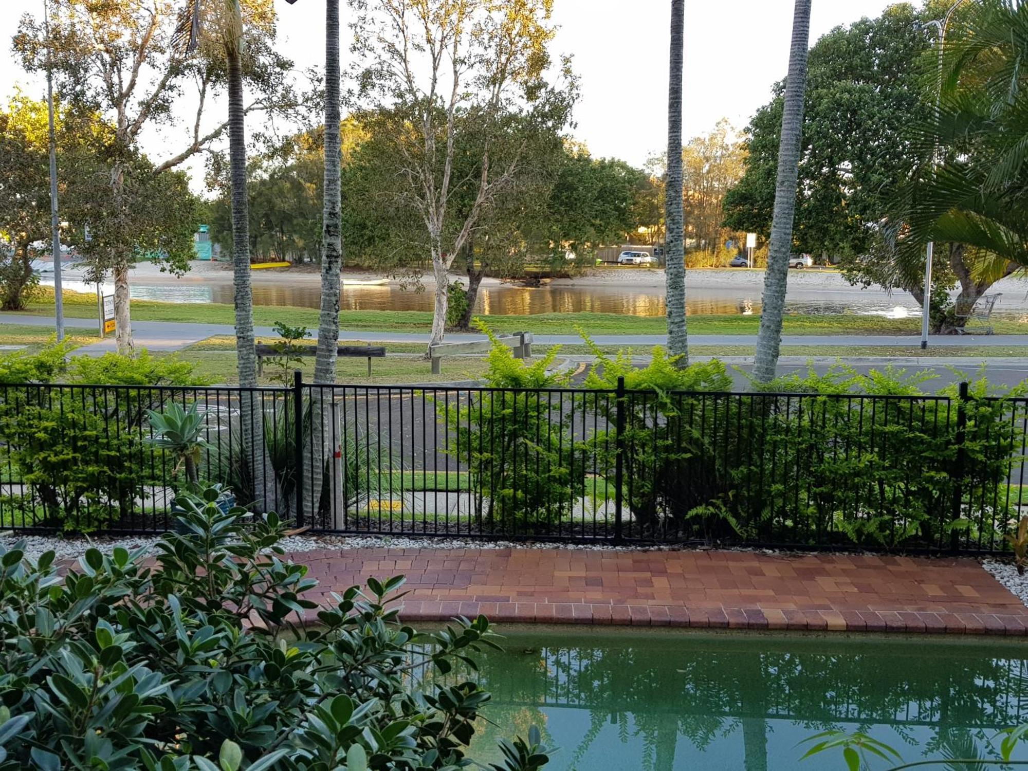 Excellsior Apartments Mooloolaba Extérieur photo